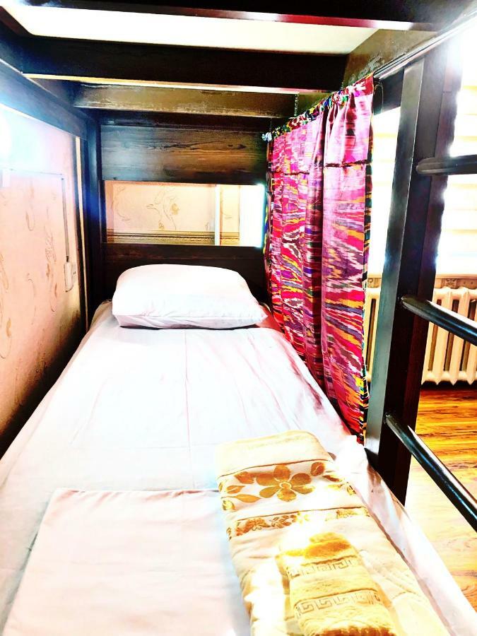 Hostel Imona Samarkand Exterior photo